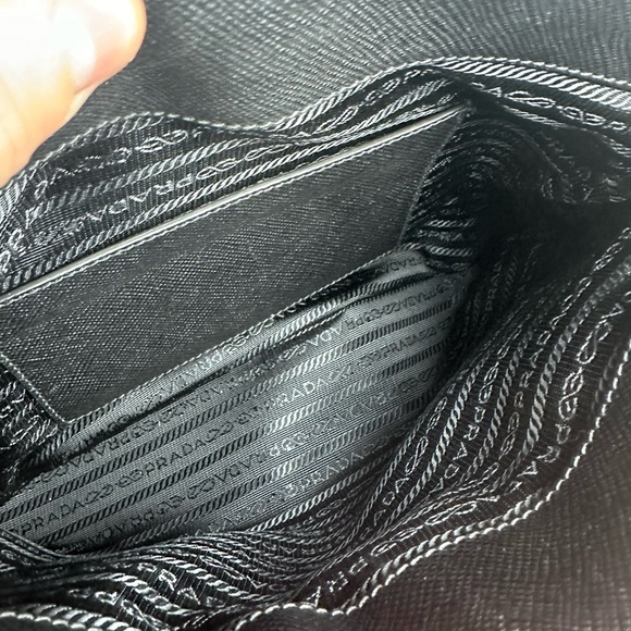 PRADA LEATHER 2-WAY GALLERIA SATCHEL BLK - Picture 15 of 16